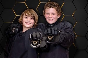 A tried and true formula made from locally sourced beeswax to produce Stinger Hockey Wax